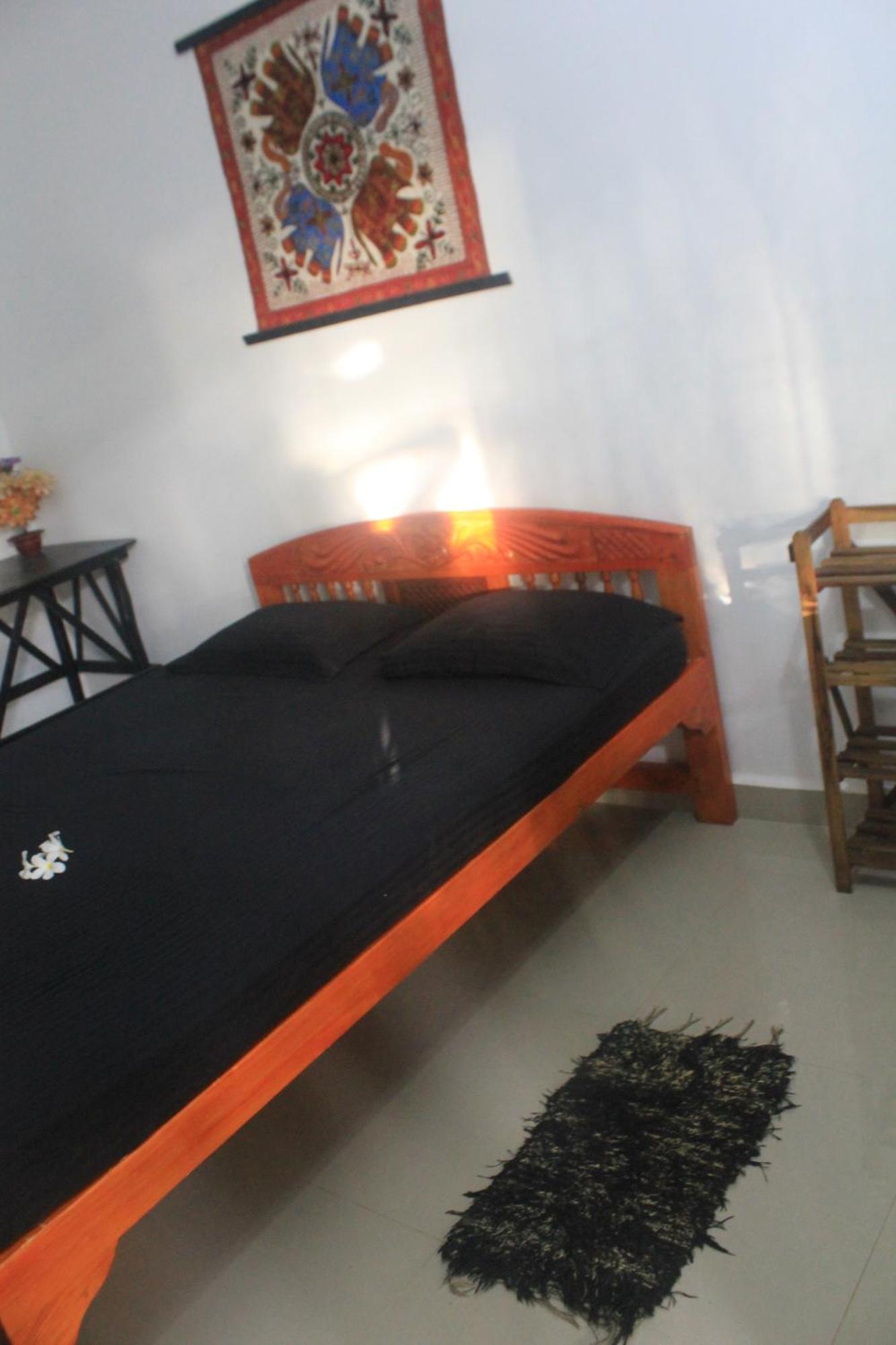 Cactus Guesthouse 阿姆波尔 外观 照片